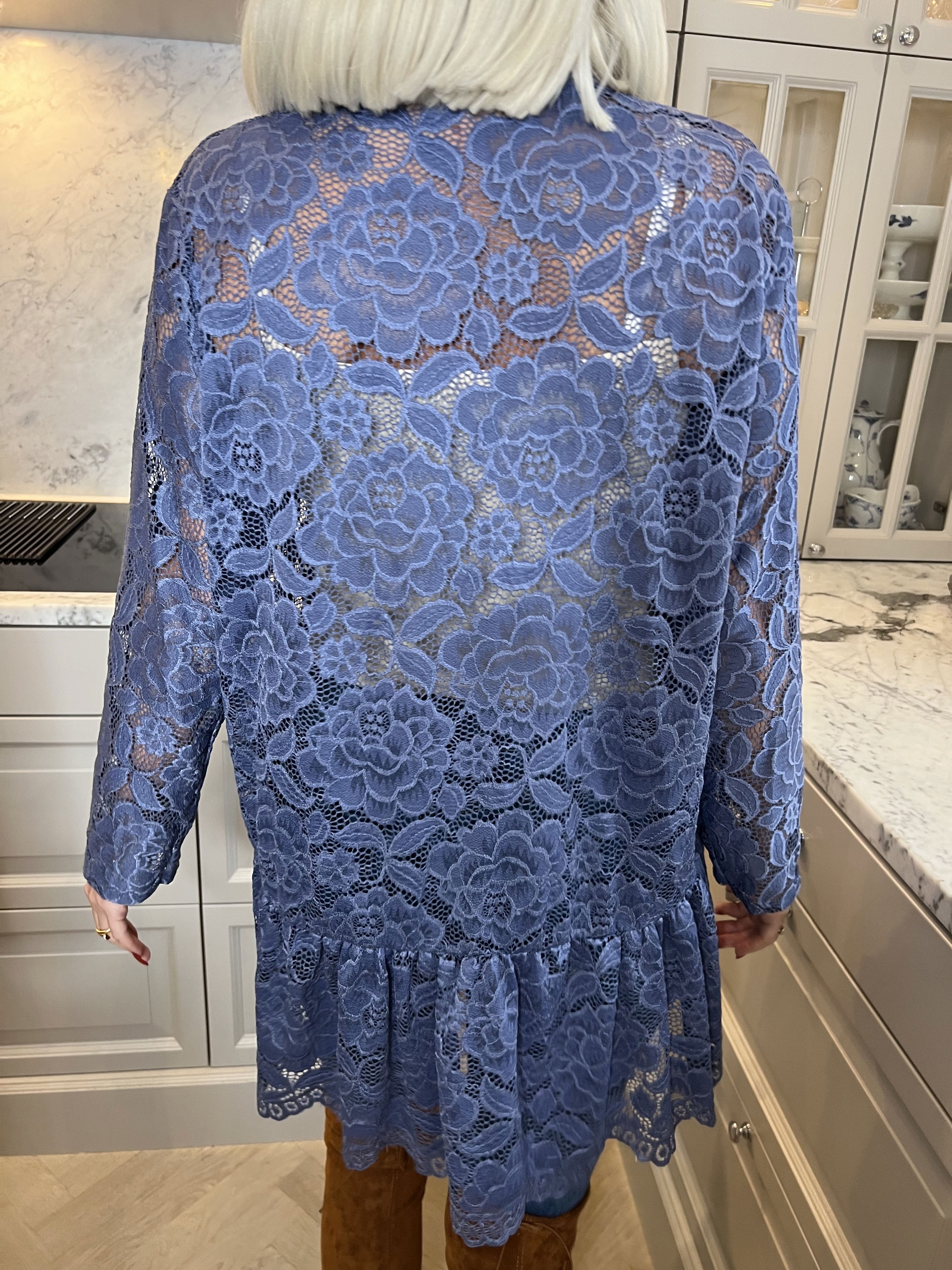 Natalya - Söt och feminin spetstunika